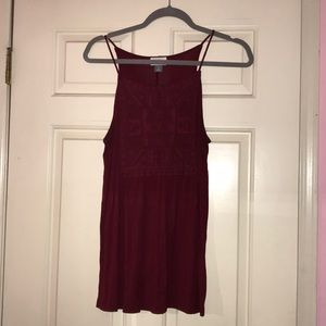 old navy detailed tank top